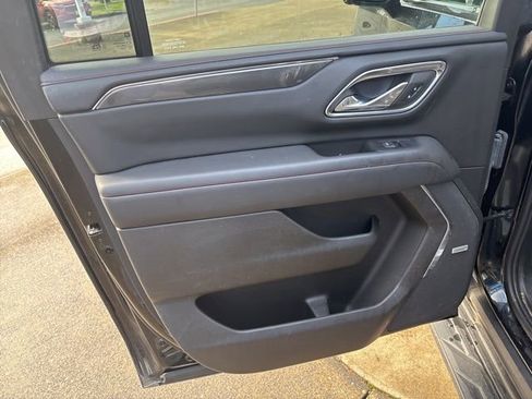 Used 2023 Chevrolet Suburban RST w/ Luxury Package image 27