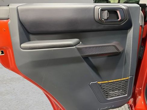 Used 2024 Ford Bronco Badlands image 29