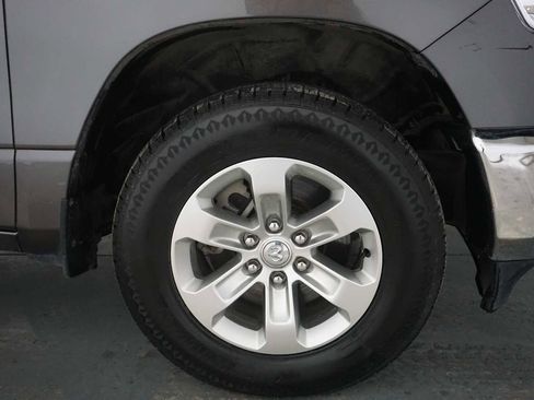 Used 2024 RAM 1500 Laramie image 12
