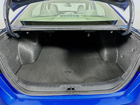 Used 2025 Nissan Altima 2.5 SV image 27