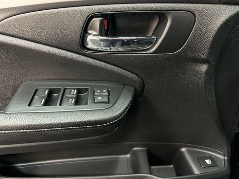 Used 2023 Honda Ridgeline Sport image 18