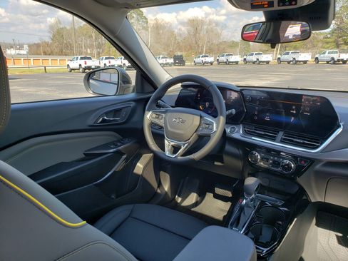 New 2026 Chevrolet Trax ACTIV image 38