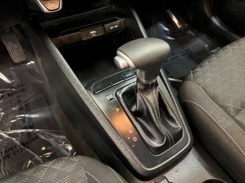 Used 2022 Kia Rio LX FWD image 16