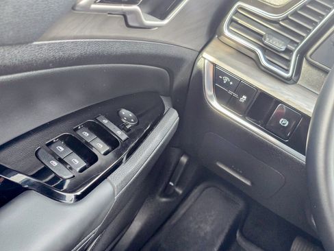 Used 2024 Kia Sportage X-Line image 16