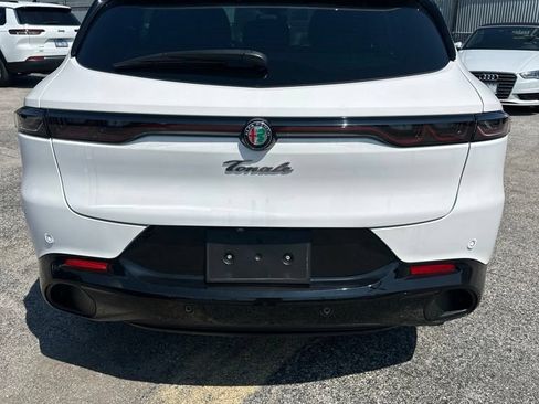 Used 2025 Alfa Romeo Tonale w/ Premium Package AWD/4WD image 3
