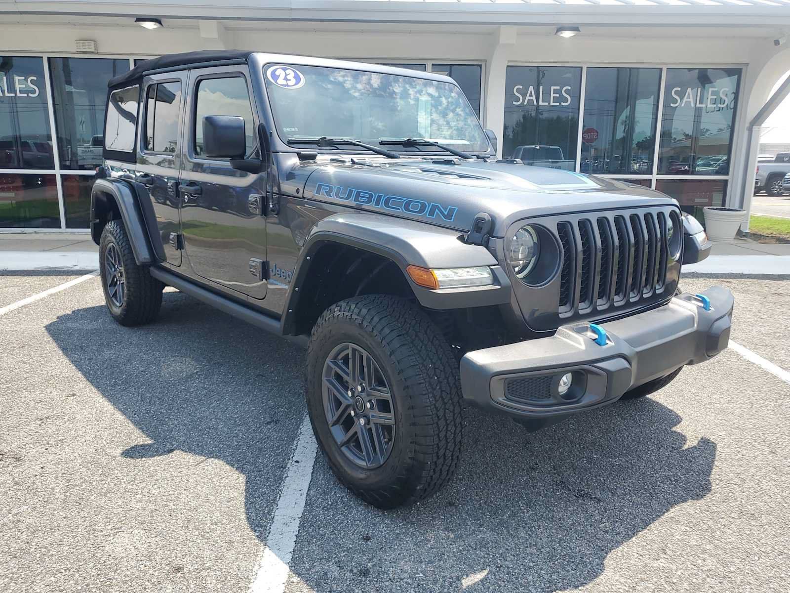 Used 2023 Jeep Wrangler Unlimited Rubicon 4xe AWD/4WD image 10