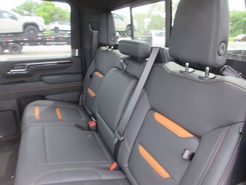 New 2026 GMC Sierra 2500 AT4 w/ AT4 Premium Plus Package AWD/4WD image 16