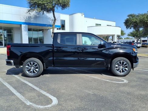 New 2026 Chevrolet Silverado 1500 LT image 3
