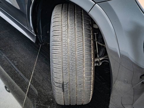 Certified 2025 Mercedes-Benz GLS 450 4MATIC image 41