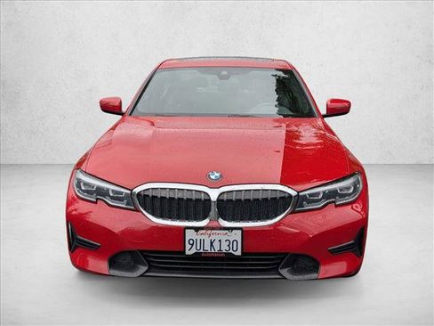 Certified 2021 BMW 330i xDrive Sedan w/ Convenience Package image 2