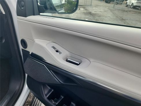 New 2026 Lincoln Navigator Reserve AWD/4WD image 27