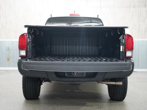 Used 2018 Toyota Tacoma SR image 37