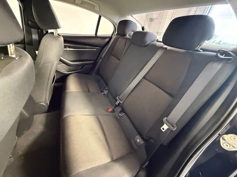 Used 2020 MAZDA MAZDA3 Sedan FWD image 22