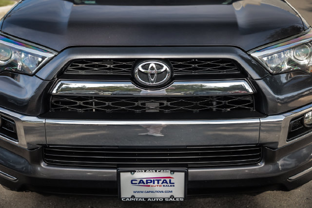Used 2018 Toyota 4Runner Limited AWD/4WD image 11