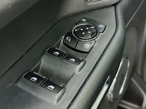 Used 2024 Ford Expedition XLT image 21