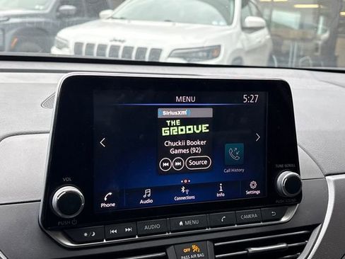 Certified 2023 Nissan Altima 2.5 SR image 13