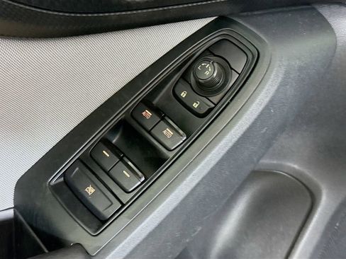 Used 2018 Subaru Crosstrek 2.0i Premium w/ Popular Package #2 image 17