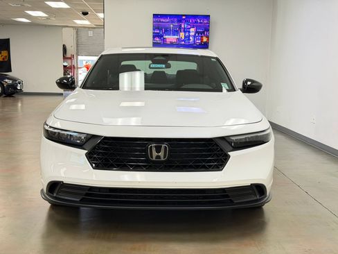 Used 2024 Honda Accord Sport image 3