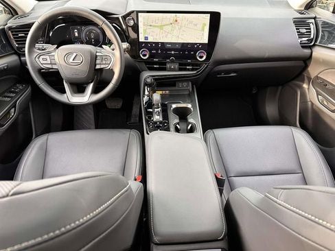 Used 2025 Lexus NX 350h 350h Premium image 20
