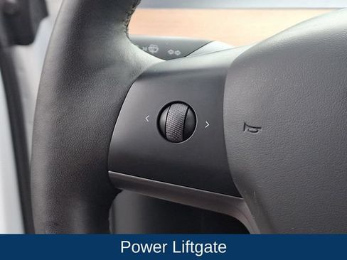 Used 2024 Tesla Model Y Long Range AWD/4WD image 6