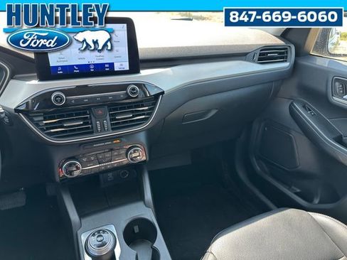 Used 2021 Ford Escape SEL w/ Class II Trailer Tow Package image 15