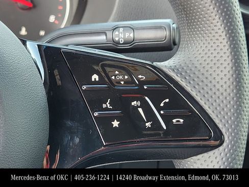 Used 2025 Mercedes-Benz Sprinter 2500 image 31