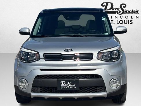 Used 2017 Kia Soul + w/ Primo Package FWD image 8