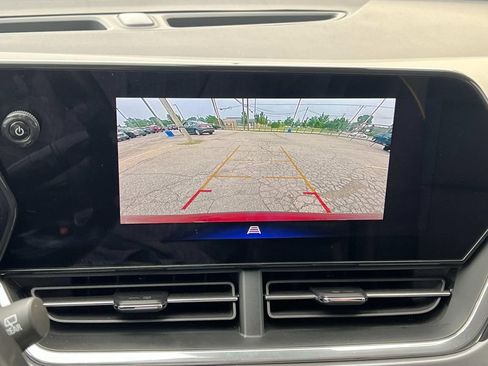 Used 2024 Chevrolet Trax ACTIV w/ Driver Confidence Package FWD image 18