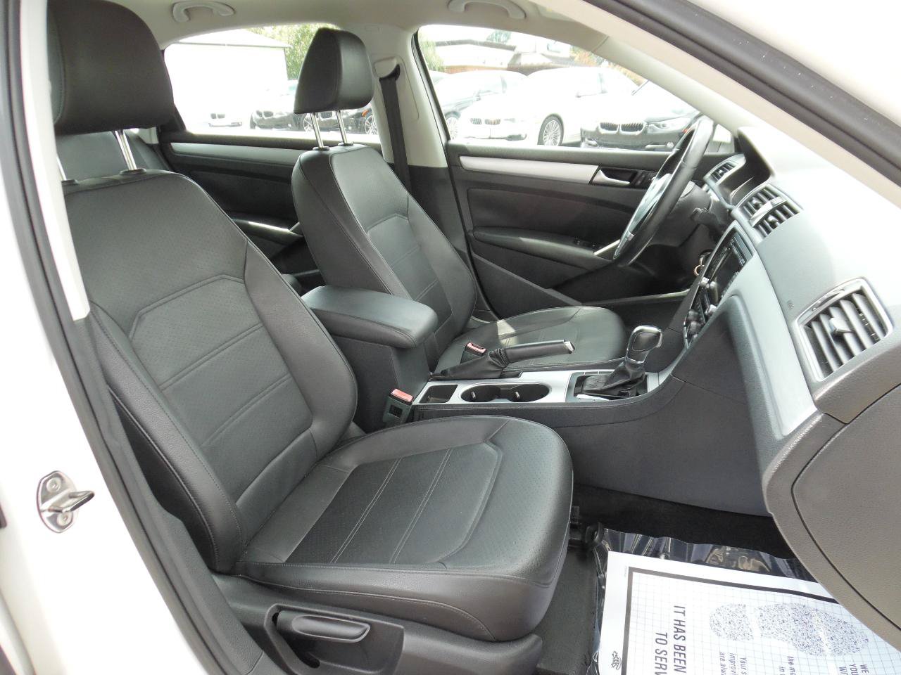 Used 2013 Volkswagen Passat 2.5 SE FWD image 22