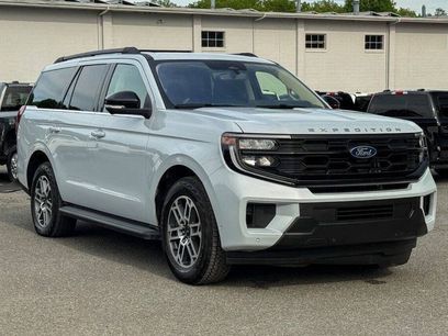 Used 2025 Ford Expedition Active