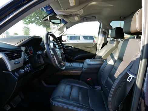 Used 2020 GMC Yukon Denali AWD/4WD image 9