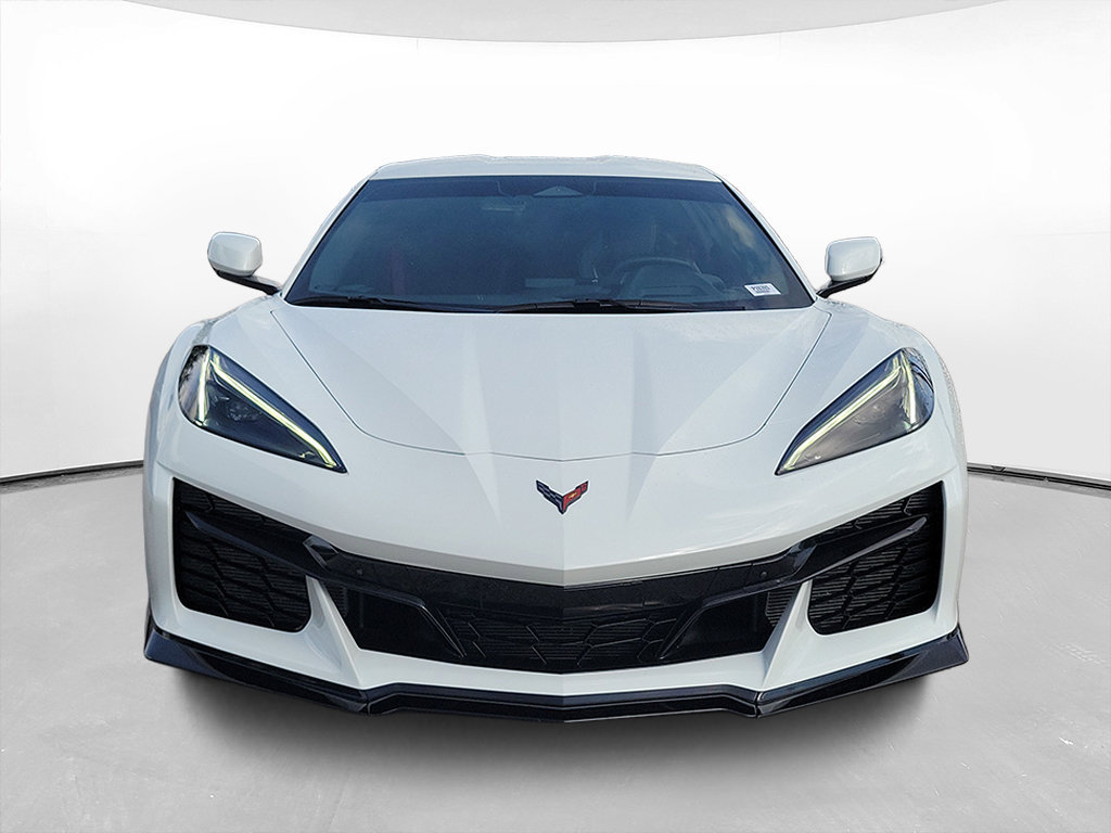 Used 2025 Chevrolet Corvette Z06 RWD image 2