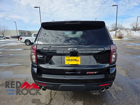 Used 2024 Chevrolet Suburban RST w/ Sport Performance Package AWD/4WD image 11