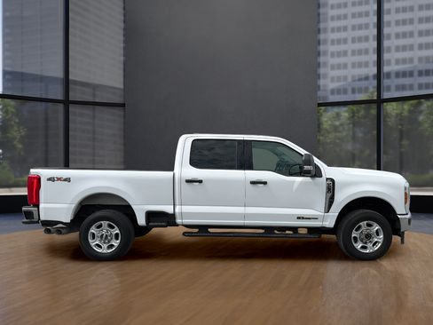 Used 2025 Ford F250 XLT AWD/4WD image 16