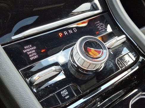 Certified 2023 Jeep Grand Cherokee Trailhawk w/ Luxury Tech Group III image 15