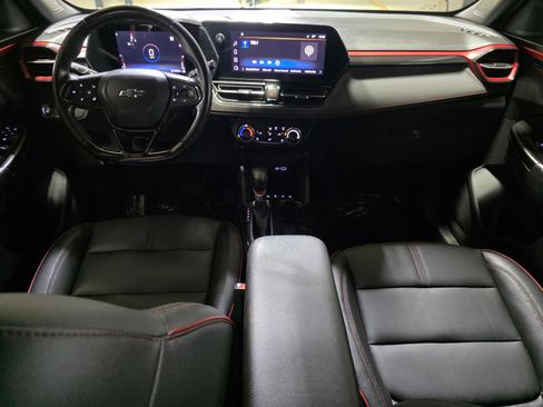Used 2024 Chevrolet TrailBlazer RS FWD image 18