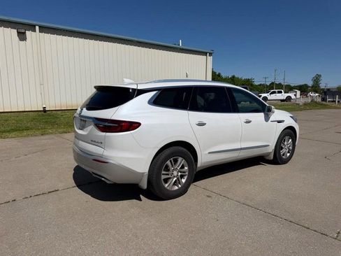 Used 2018 Buick Enclave Premium FWD image 3