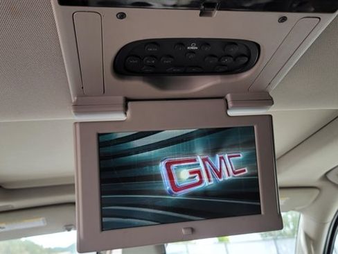 Used 2017 GMC Yukon SLT w/ Open Road Package image 69