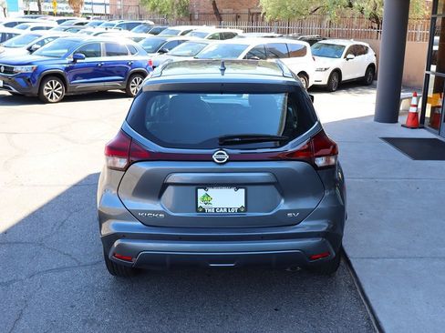 Used 2021 Nissan Kicks SV FWD image 10