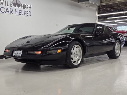 Used 1995 Chevrolet Corvette Coupe RWD image 19