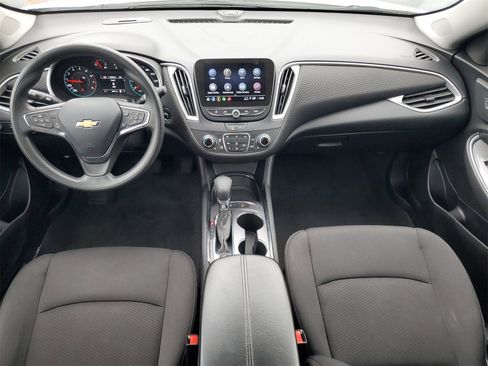 Used 2024 Chevrolet Malibu LT image 24