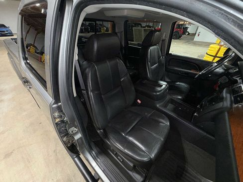 Used 2007 GMC Sierra 1500 SLT w/ Entertainment Package image 16