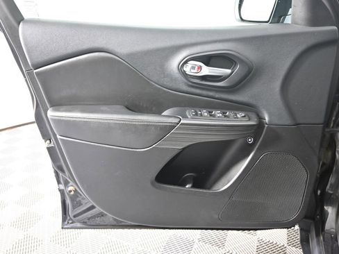 Used 2015 Jeep Cherokee Limited AWD/4WD image 18