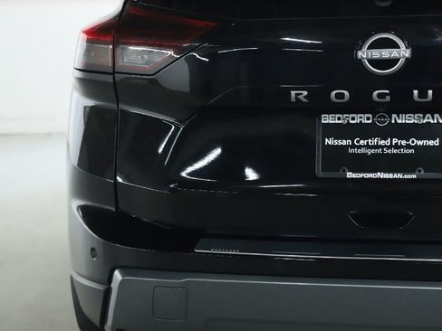 Certified 2024 Nissan Rogue SL image 44