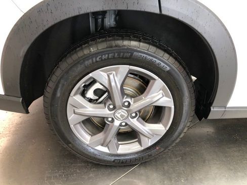 Used 2026 Honda HR-V LX image 8