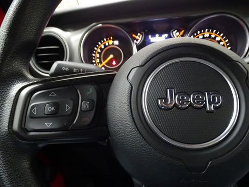 Used 2022 Jeep Wrangler Unlimited Sport image 23