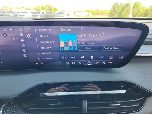 New 2026 Buick Enclave Sport Touring w/ Power Package AWD/4WD image 13