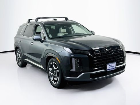 Used 2023 Hyundai Palisade Limited AWD/4WD image 3