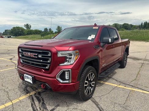 Used 2020 GMC Sierra 1500 AT4 w/ AT4 Premium Package AWD/4WD image 4
