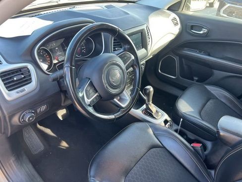 Used 2020 Jeep Compass Latitude image 11